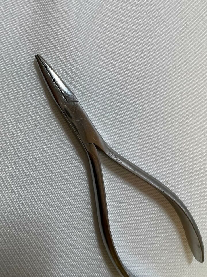 V. MUELLER OS3071 1mm Tip 5 1/2" Needle Nose Pliers — photo 3