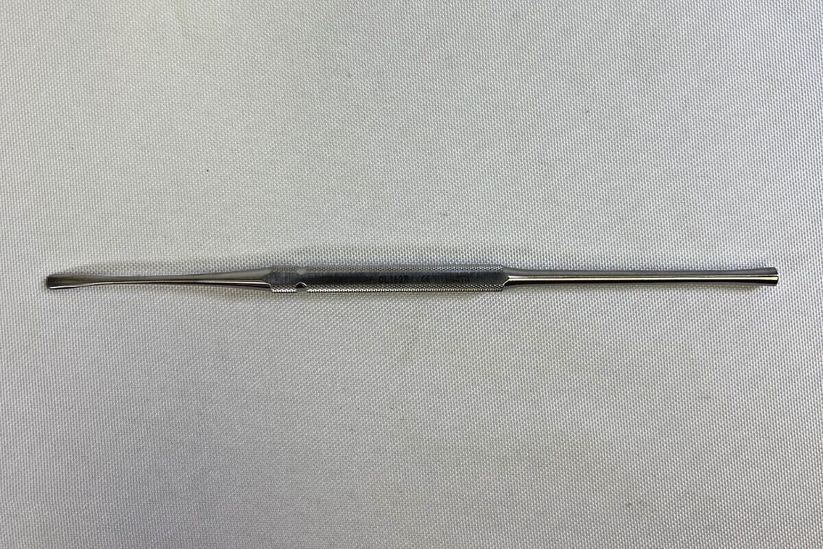 AESCULAP OL162R Freer Raspatory Curved 190mm 4mm Jaw Width Sharp Blunt