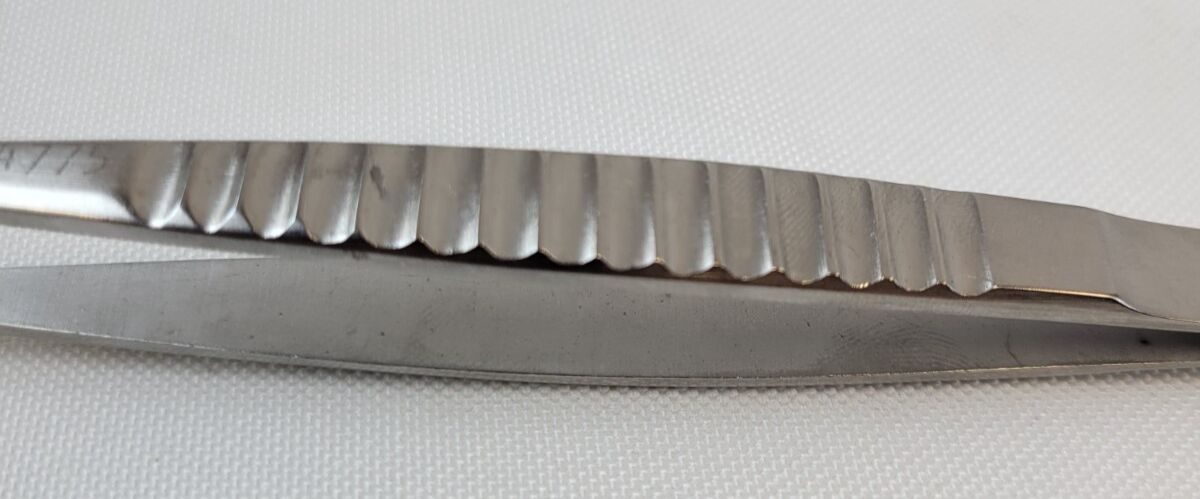 V. MUELLER CH5895 DeBakey Vascular Tissue Forceps Delicate Serrated Tips 7.75" — photo 4