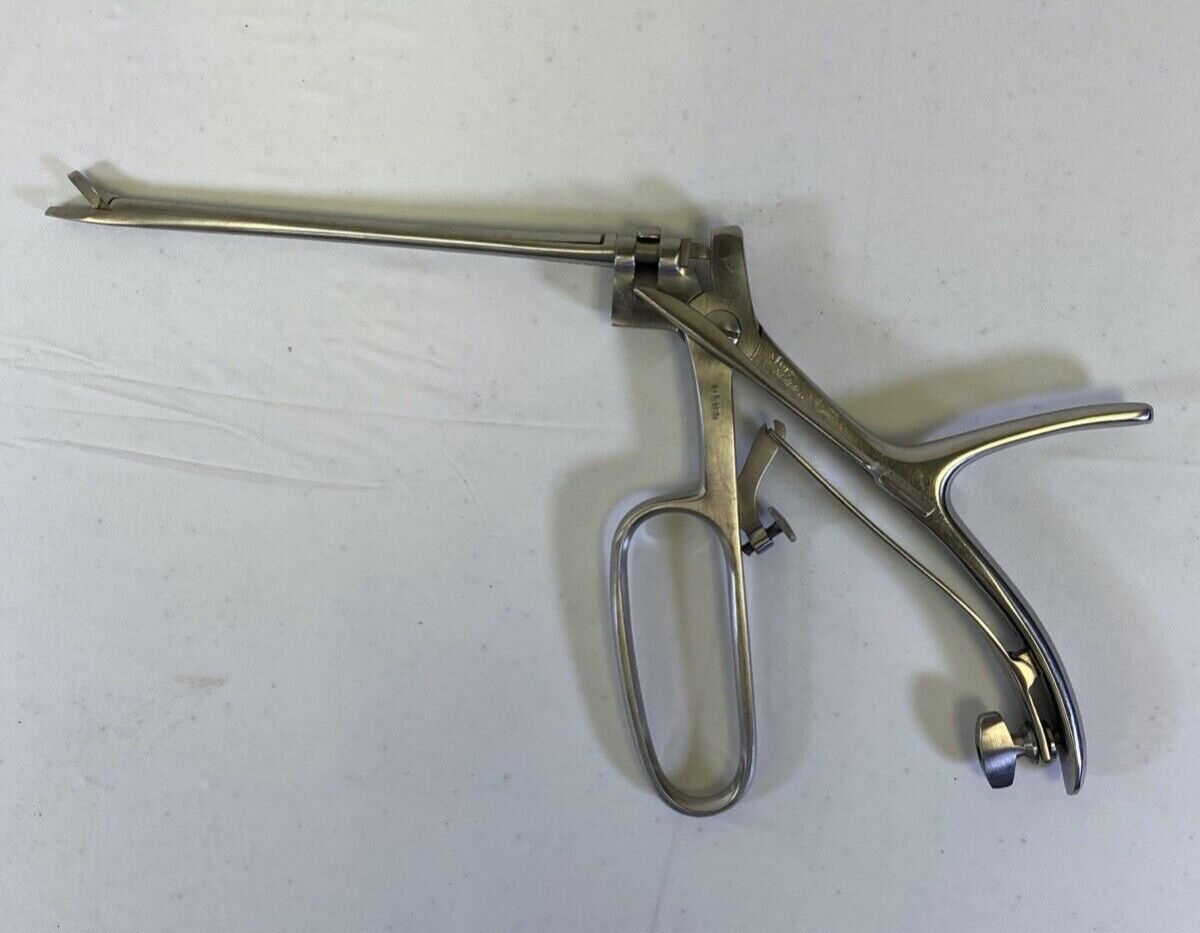 KARL STORZ N3150 Universal Handle w/ N3160-1 3mm x 10mm Punch Forcep ENT N3150 Ostrom Antrium Punch Set — photo 1