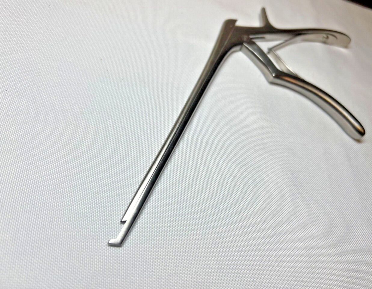 570-722 Kerrison Rongeur 40deg Up Bite x 2mm — photo 4