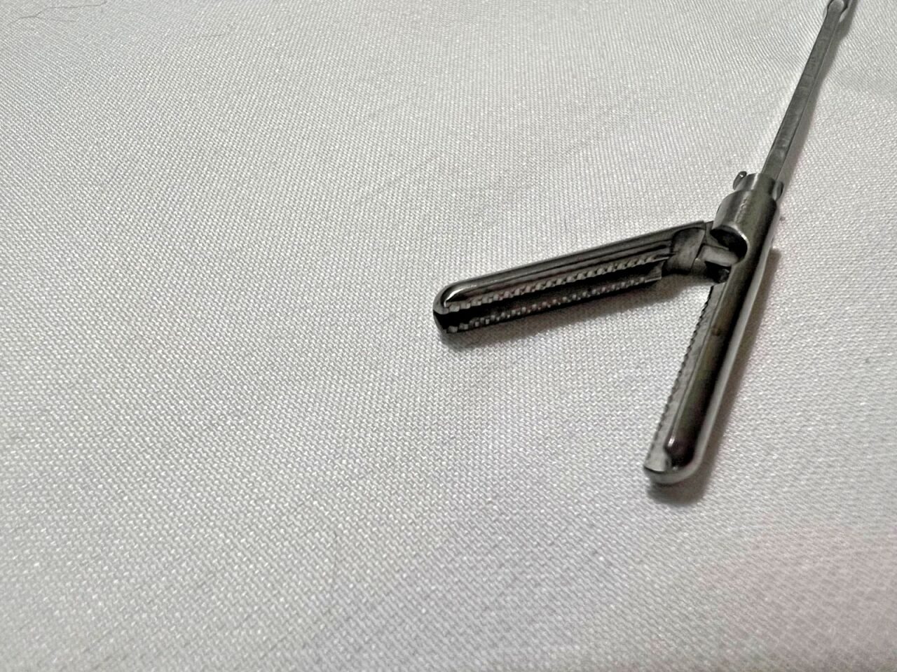 KARL STORZ 33310DY Laparoscopic ClickLine Single-Action Forcep Insert 5mm X 36cm — photo 2