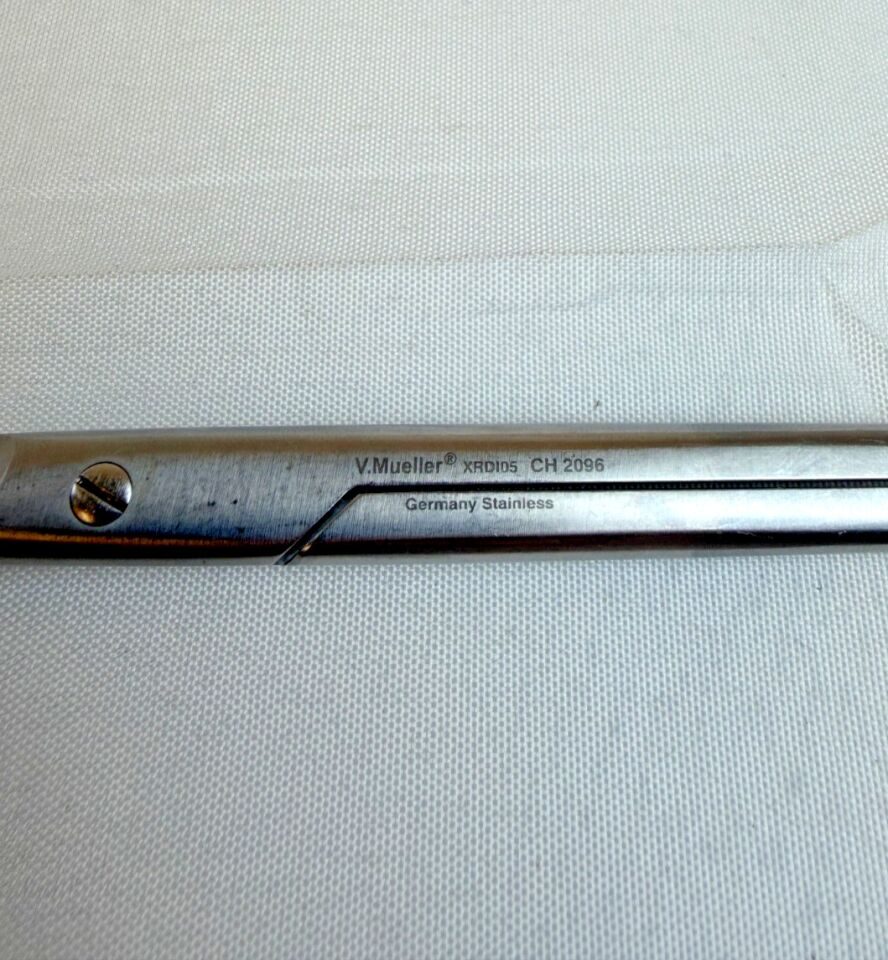 V. MUELLER CH2096 Vital Mayo Dissecting Scissors Beveled Blunt Tip — photo 2