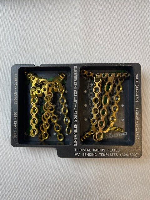 SYNTHES  Titanium Distal Radius Implant Module — photo 2