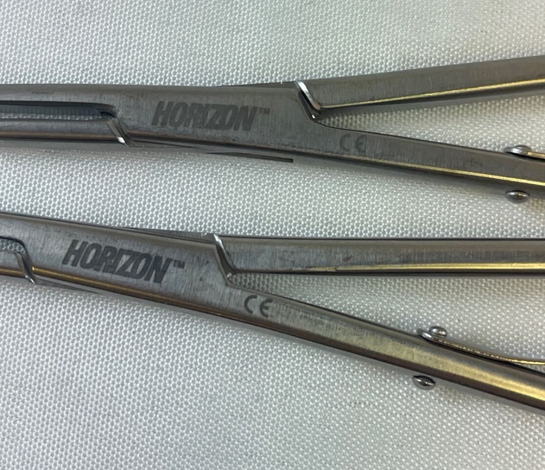 PILLING WECK 137081 Pair of Horizon Open Ligating Curved Small 8" Clip Appliers — photo 2