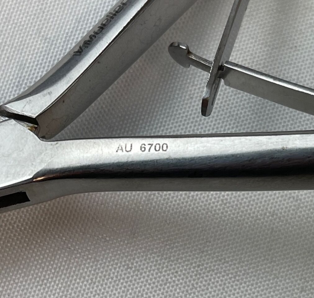 V. MUELLER AU6700 Andrews Hartman Rongeur 4mm Curved Jaw 6" Length — photo 3