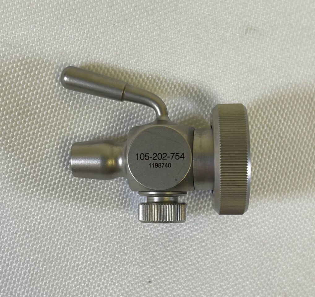 STRYKER 105-202-754 11mm Operative Laparoscope Detachable Stopcock for Operative Laparoscope — photo 2
