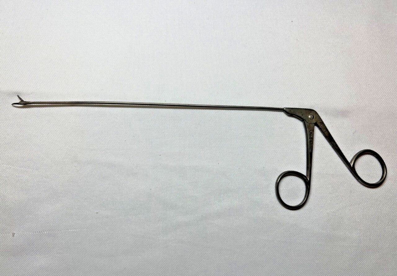 PILLING 509202 Ossoff-Karlan Grasping Forceps 1mm Serrated Curved Right Ebonized