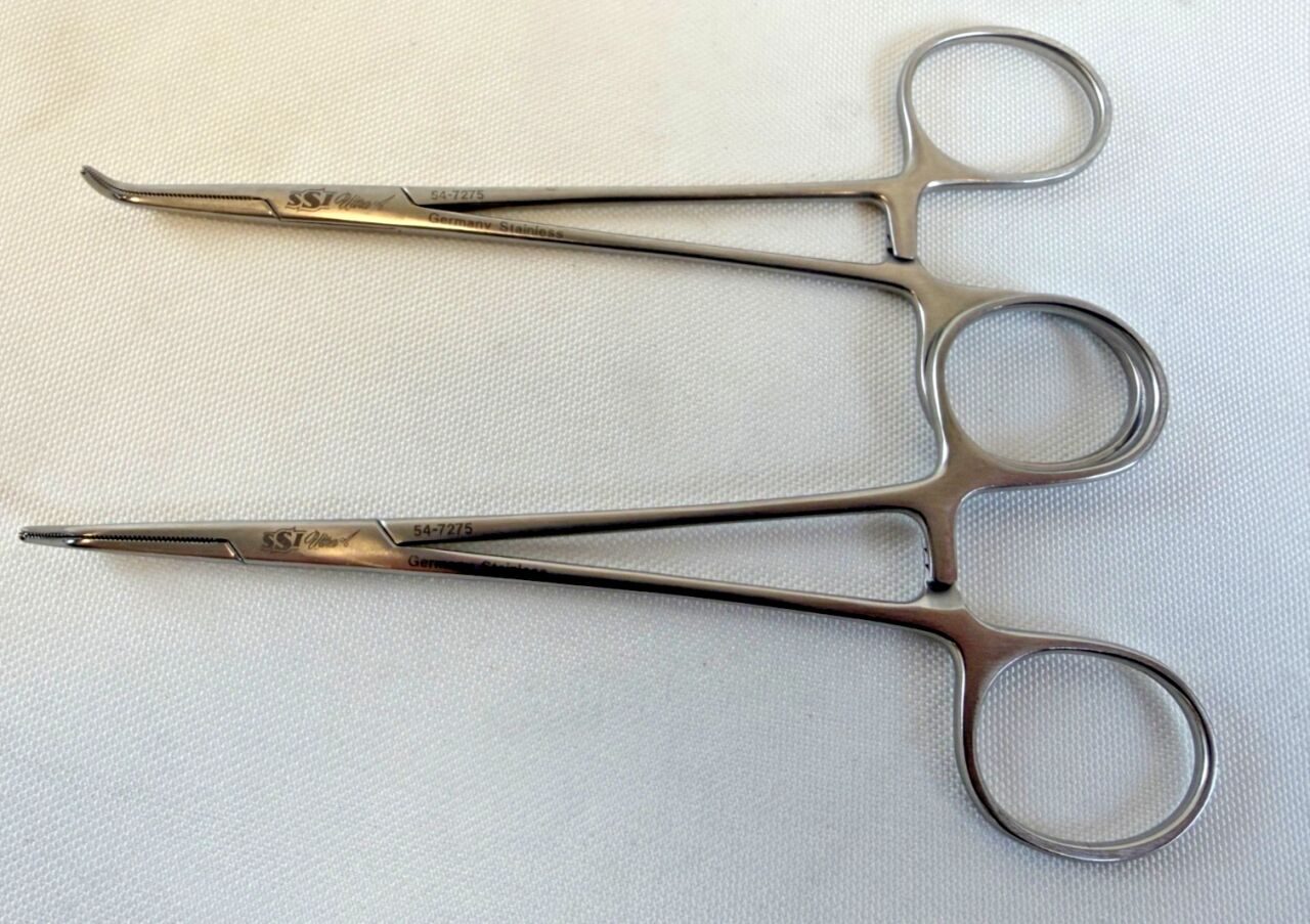 SSI ULTRA 54-7275 Pair of Delicate Right Angle Forceps Full Curve Jaw 5.75" — photo 1
