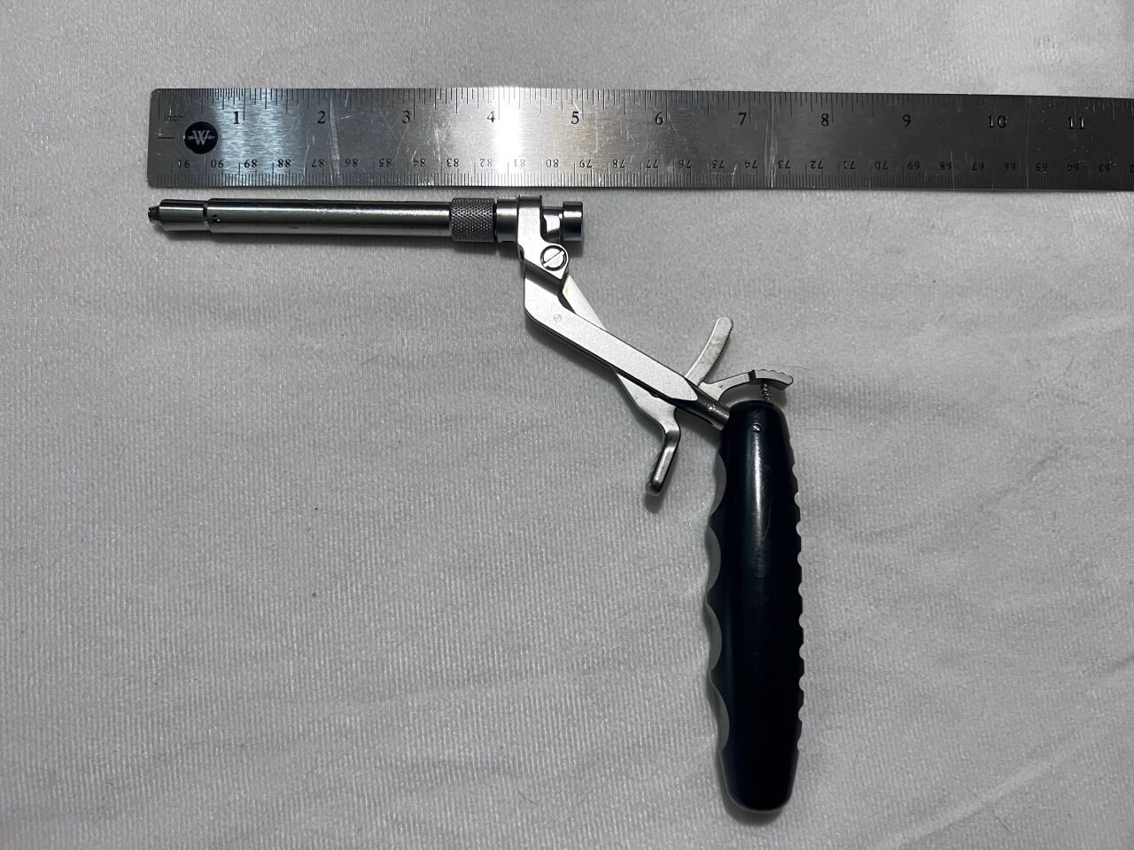 SYNTHES 03.600.006 Plate Holding Drill Guide Single Barrel Fixed Angle — photo 2