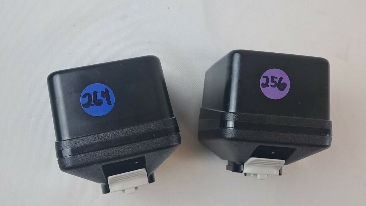 STRYKER 8215 System 8 Large Battery Cycle Counts: 264 & 256