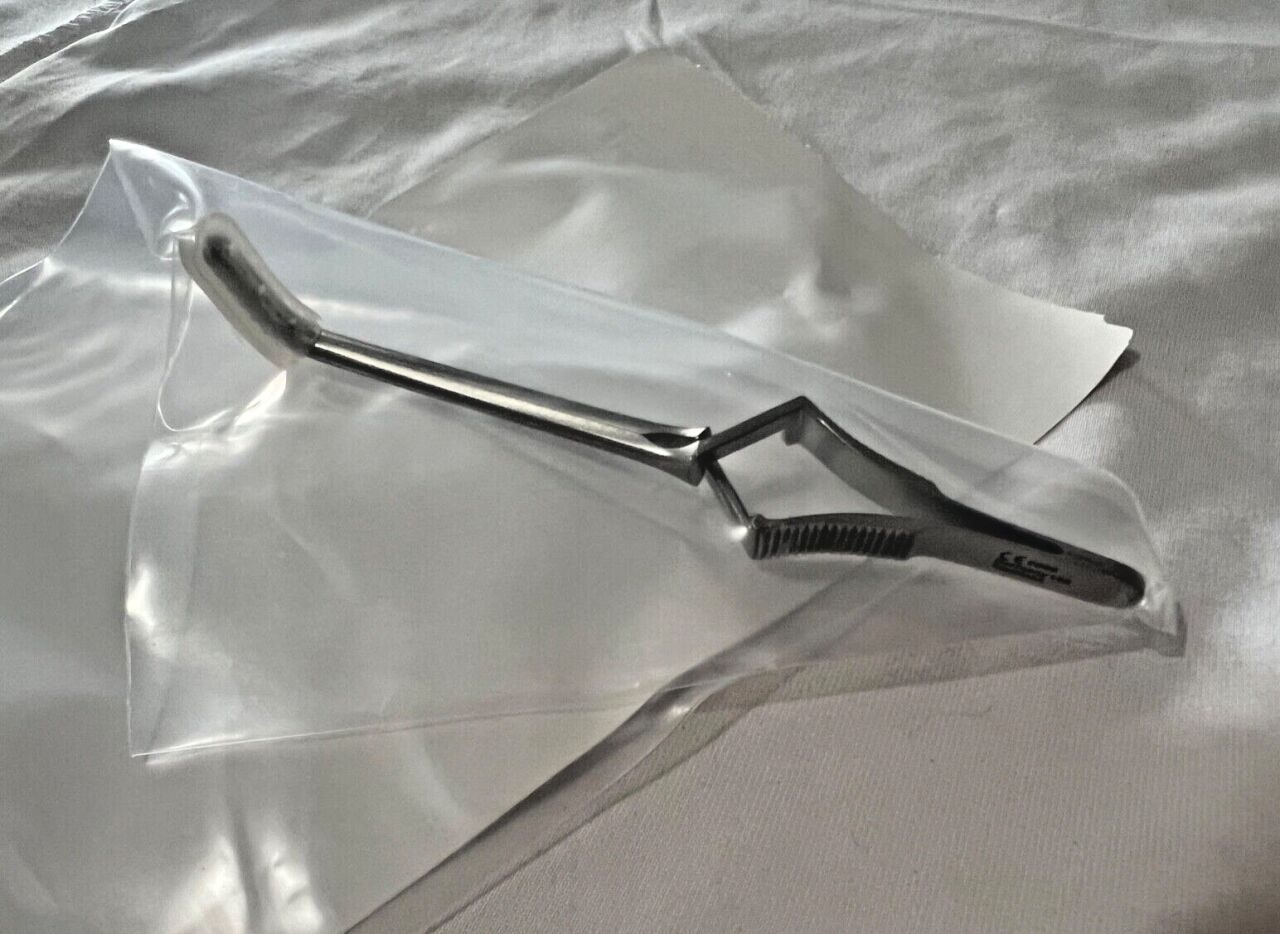 SYMMETRY SURGICAL 37-1062 Gregory Bulldog Clamp Angled 55mm Jaw 4-1/4" Length — photo 2