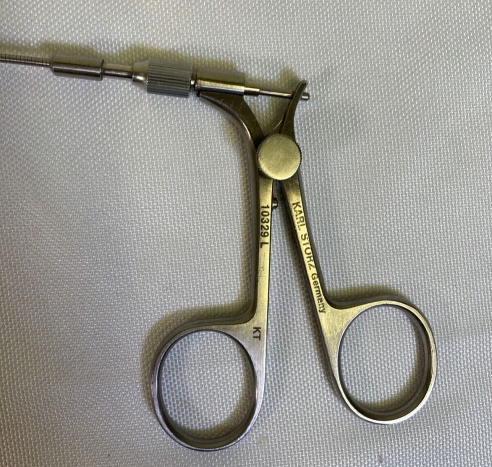 KARL STORZ 10329L 7Fr x 48cm Flexible Double Action Biopsy Cup Forceps Urology — photo 2