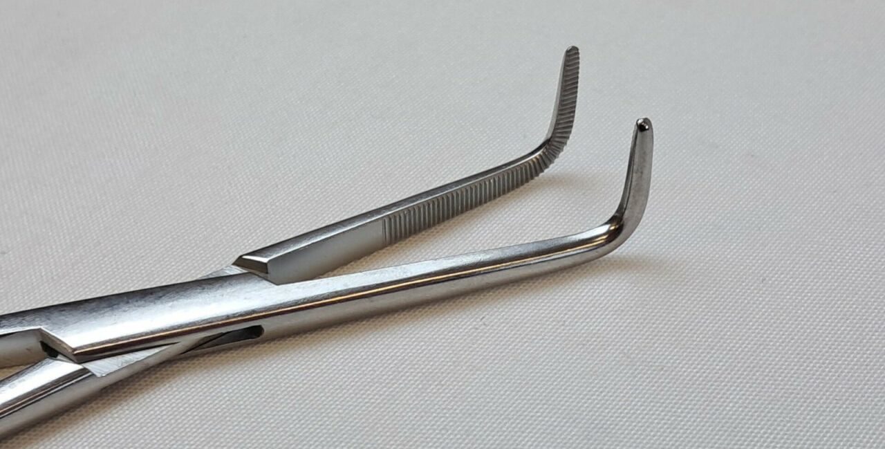 SSI ULTRA 54-5004 Kantrowitz Thoracic Long Right Angled Clamp 9-1/2" Length — photo 6