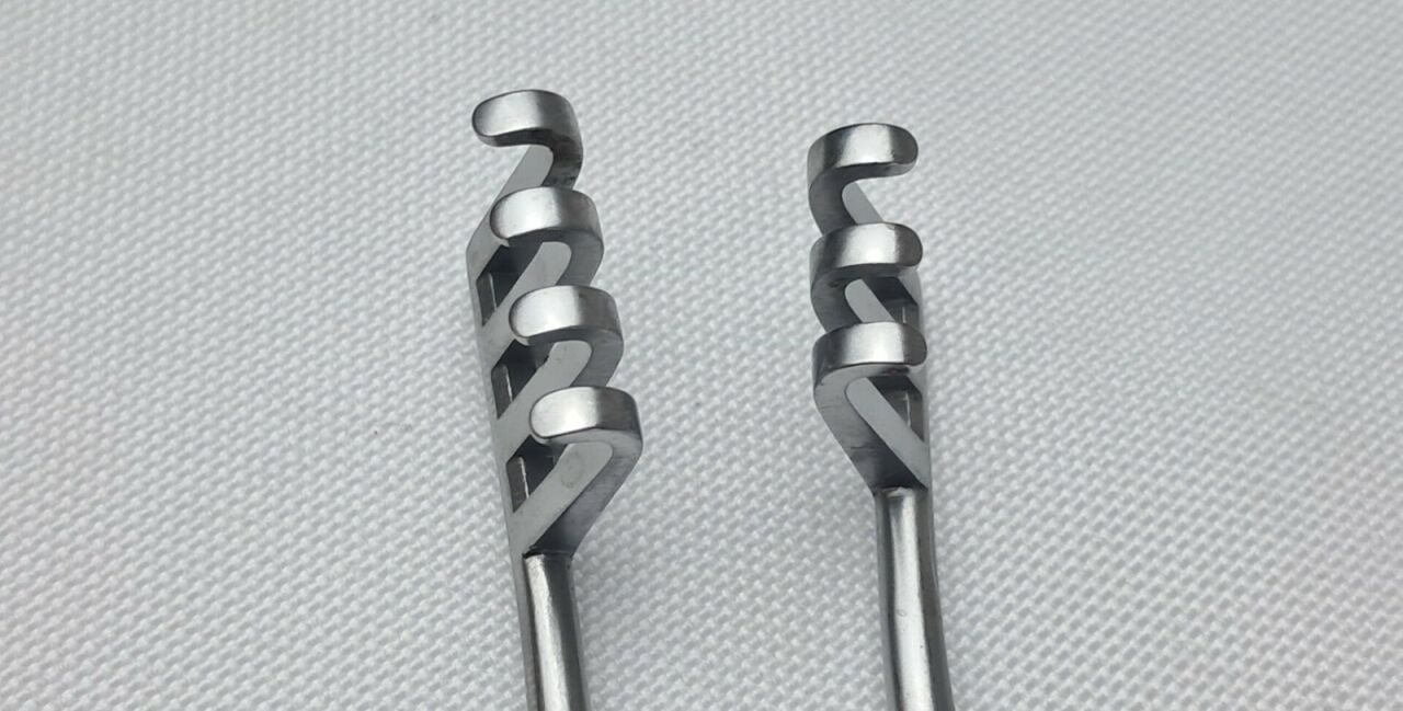 AESCULAP BV075R Weitlaner Retractor 3X4 Blunt Prongs — photo 5
