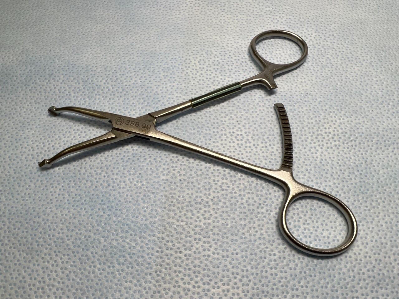 SYNTHES 398.99 Small Plate Holding Forceps Plate Holding Forceps — photo 3