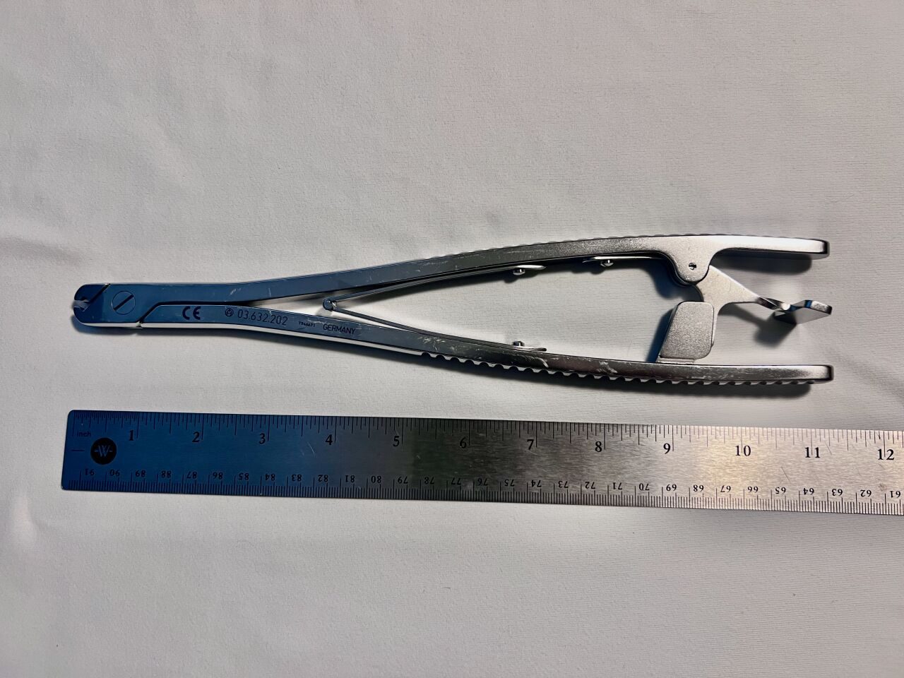 SYNTHES 03.632.202 MATRIX Spine System Holding Forceps 5.5mm & 6mm — photo 2