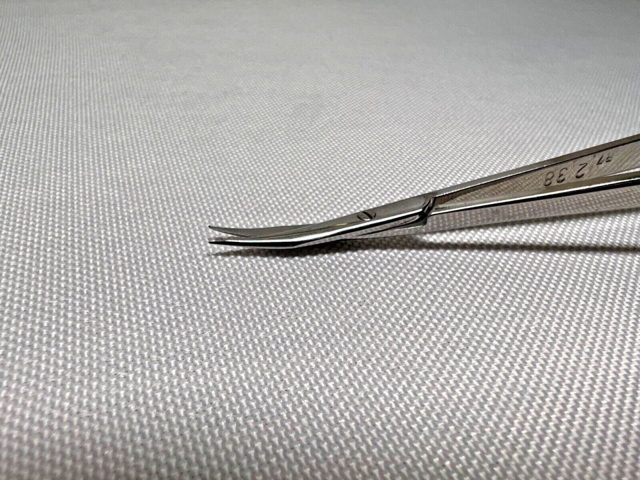 V. MUELLER NL3778 Jannetta Bayonet Scissors 9mm Curved Blades 7-1/4" — photo 2