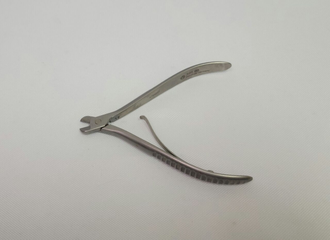 SYNTHES 391.98 Cutter 4" — photo 1