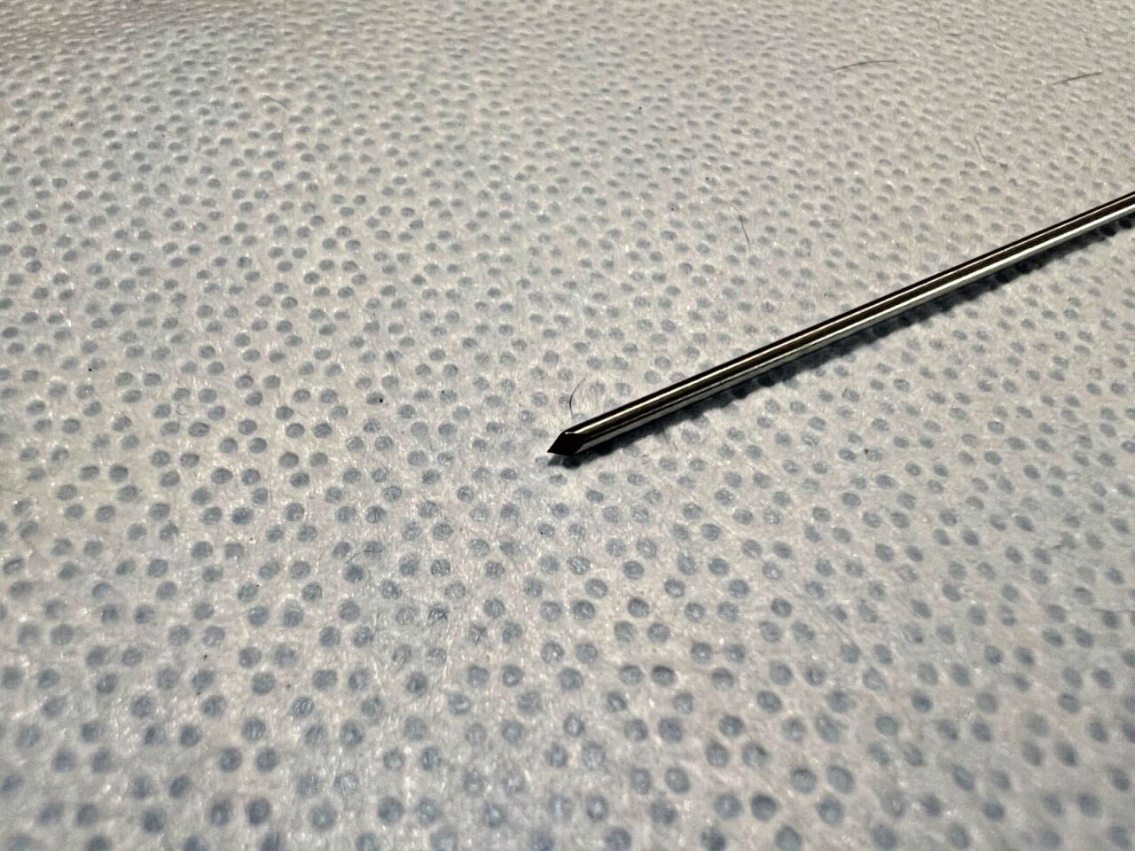 ARTHREX AR-1933 Tissue Tak II Guide Wire 1.5mm — photo 2