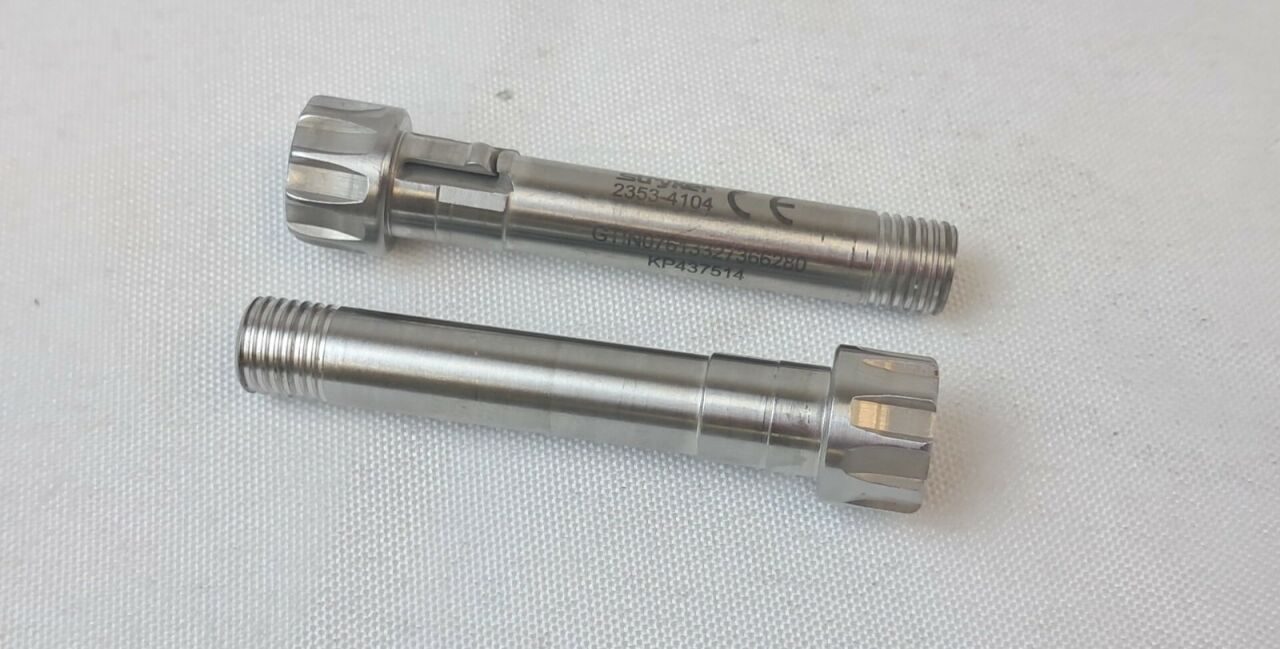 STRYKER 2353-4104 Lot of 2 Nail Holding Screw — photo 2