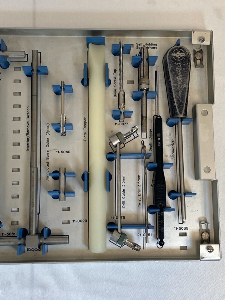 RICHARDS Various  Hip Instrument Trays 1 & 2 — photo 10