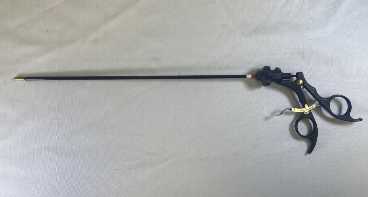 OLYMPUS A6998 Laparoscopic 5mm x 34cm Double Action Ratcheting Cupped Grasper