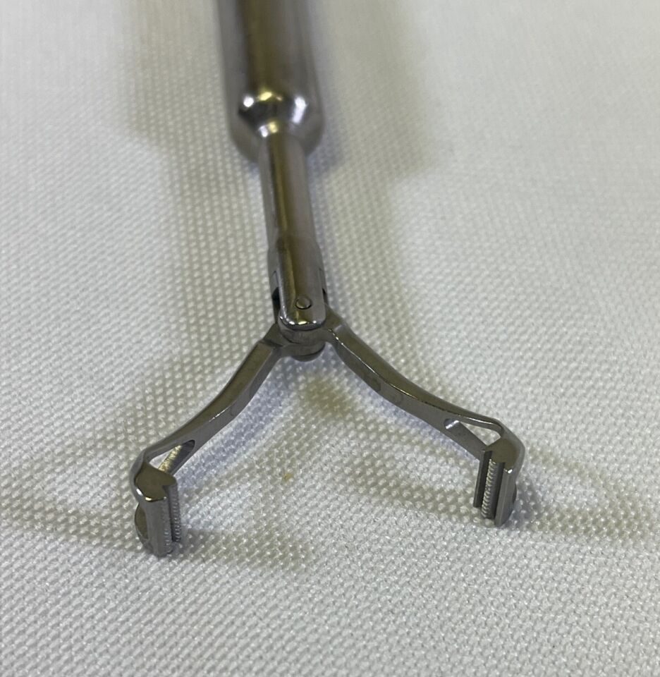 ACCESS SURGICAL SYMMETRY 32-1003 10mm x 32cm Laparoscopic Babcock Grasper Forcep — photo 7