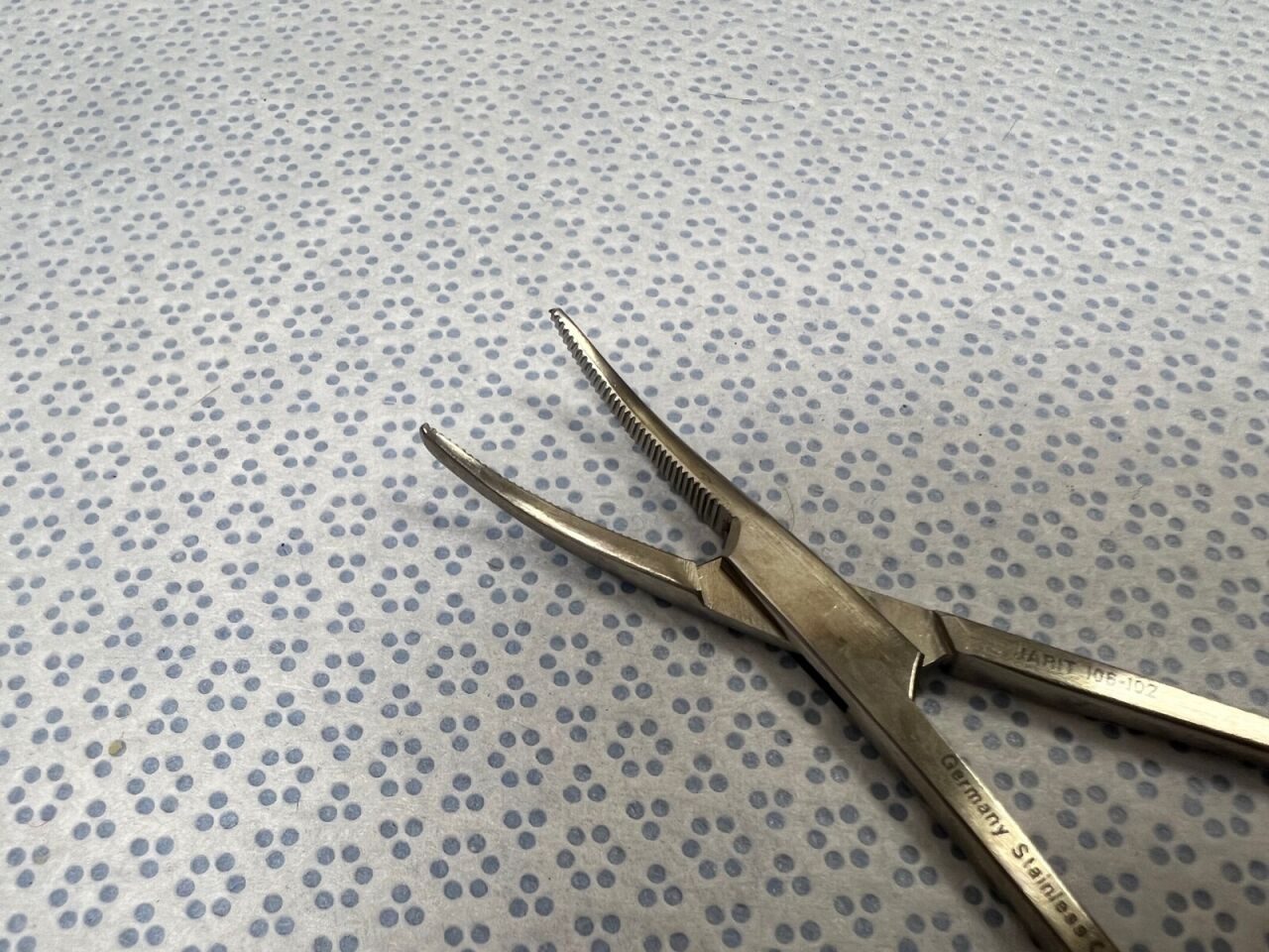 JARIT 106-102 Halstead Mosquito Forceps, Curved, 5" — photo 3