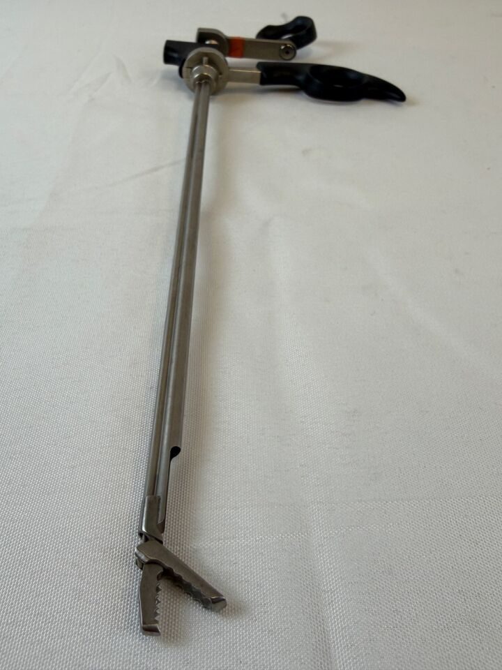OLYMPUS A20710A 12deg & 30deg Rigid Optical Grasping Stone Crushing Forceps — photo 10