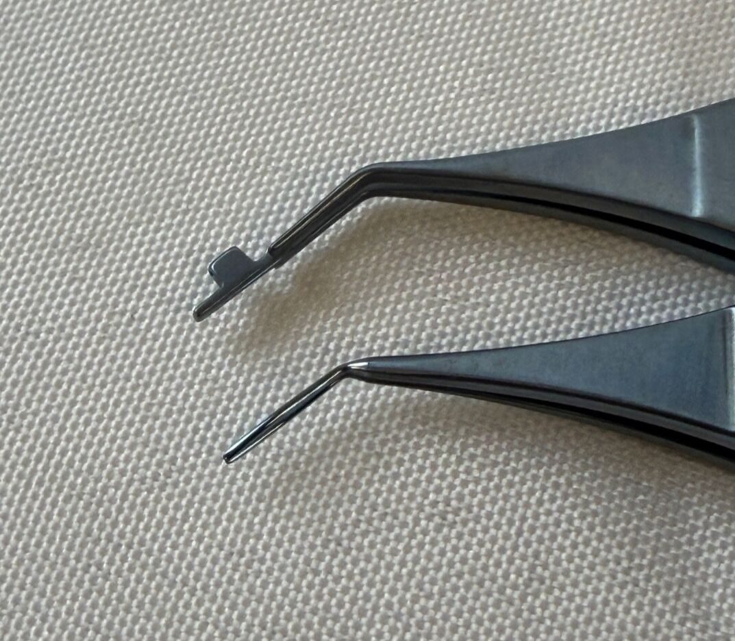 DUCKWORTH & KENT 2-774-1 DK7740 IOL Insertion & Folding Forceps Pair w/ Case — photo 6