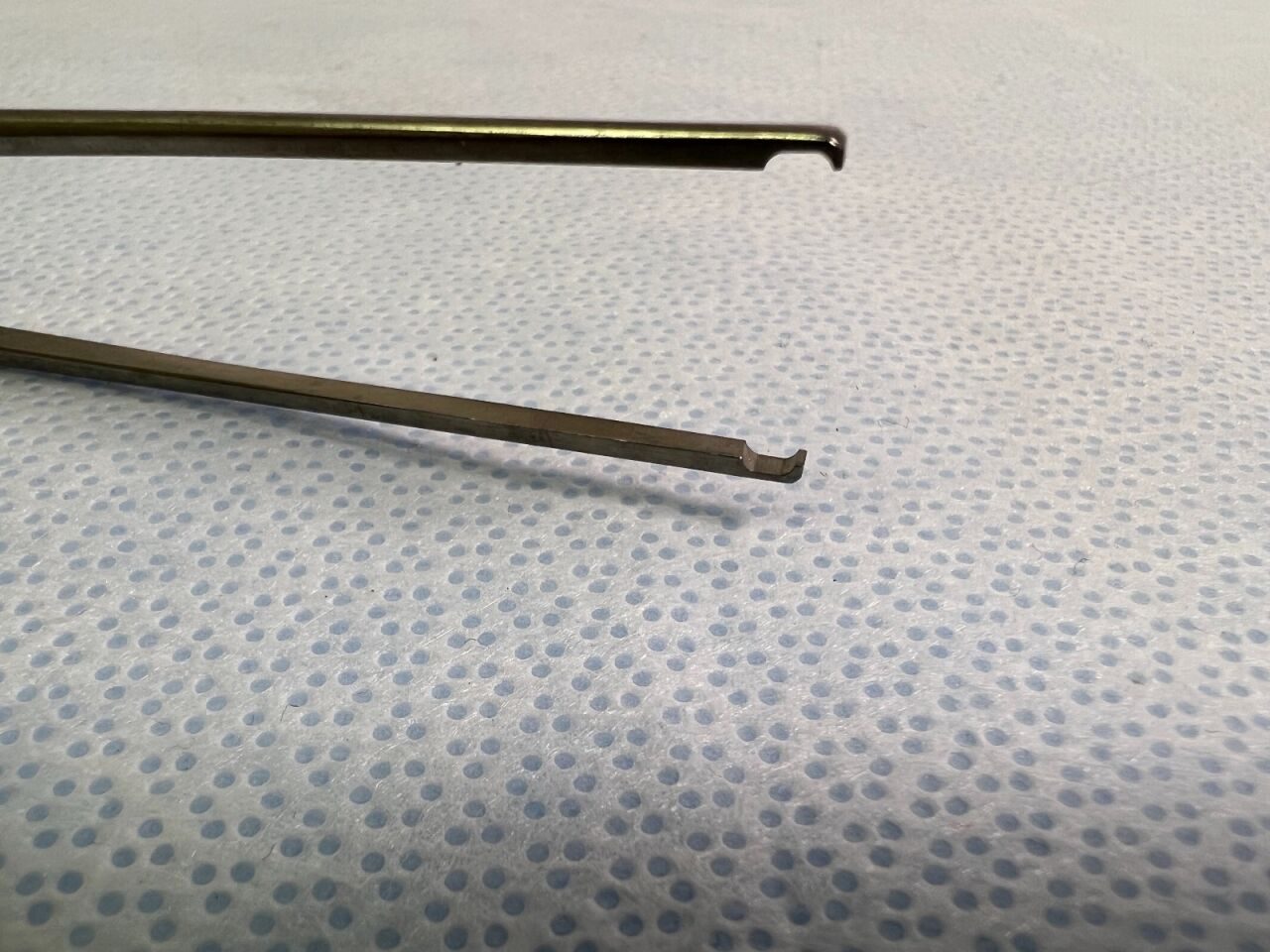 SYNTHES 2865-06-000 Plate Holding Forceps — photo 3