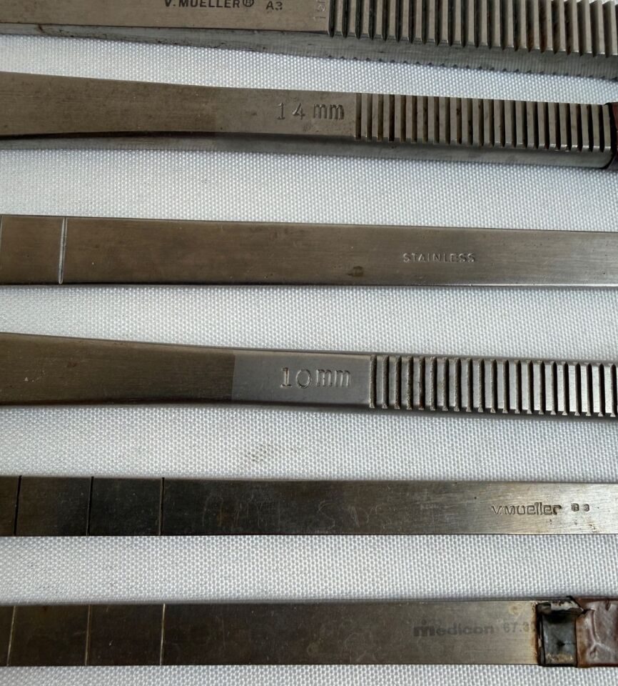 V. MUELLER 16 14 12 10 9 & 7mm Set of 6 Straight Osteotomes — photo 5