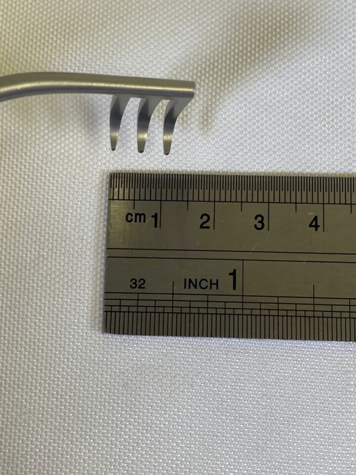 SYMMETRY SURGICAL 66-6651 Perkins Retractor 3 Prong Right Solid Left — photo 7