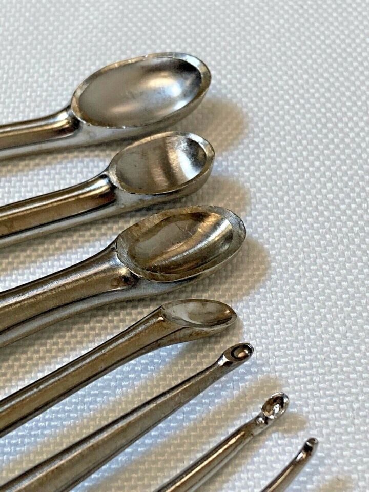 CODMAN  Set of 7 Orthopedic Bone Curettes w/ Case — photo 5