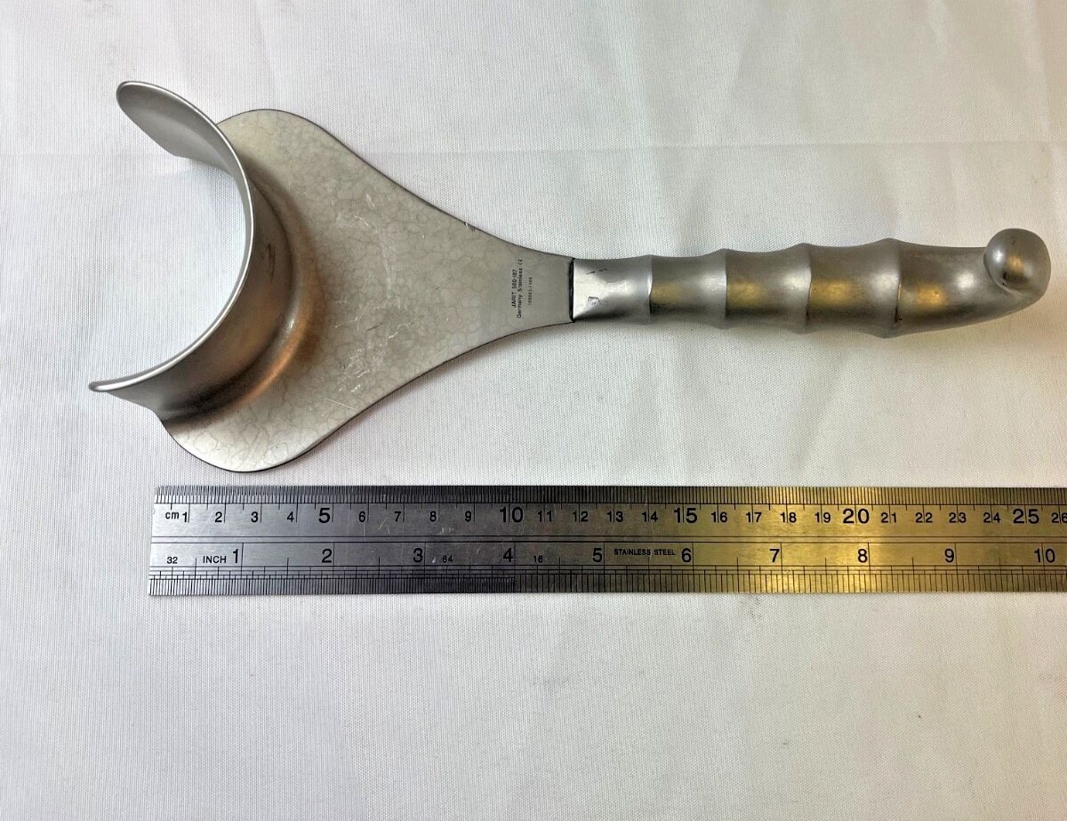 INTEGRA 500-197 DeLee Universal Retractor L: 9.5" 2 1/8" x 3" Deep Blade — photo 5