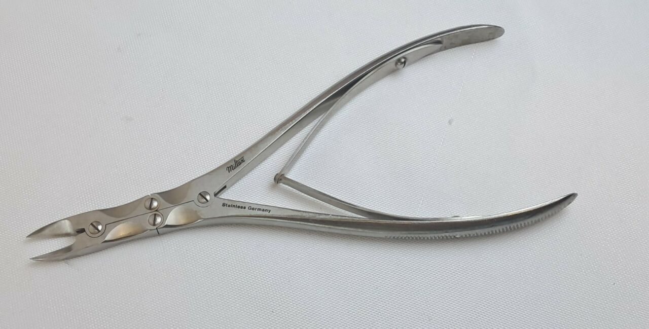 MILTEX 25-384 Ruskin Bone Cutting Forceps Straight 7-1/2"