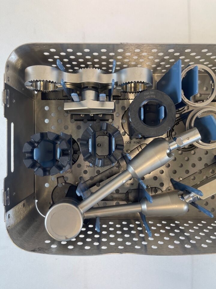 BRAINLAB 55205 VarioGuide Disc Array Holder Set — photo 3