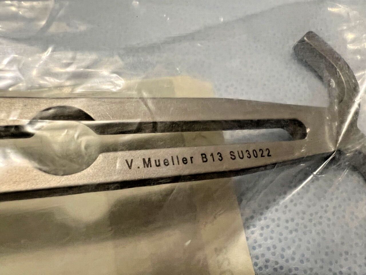 V. MUELLER SU3022 Center Blade For Balfour Retractor 3-1/8" Wide 10-1/2" Length — photo 2