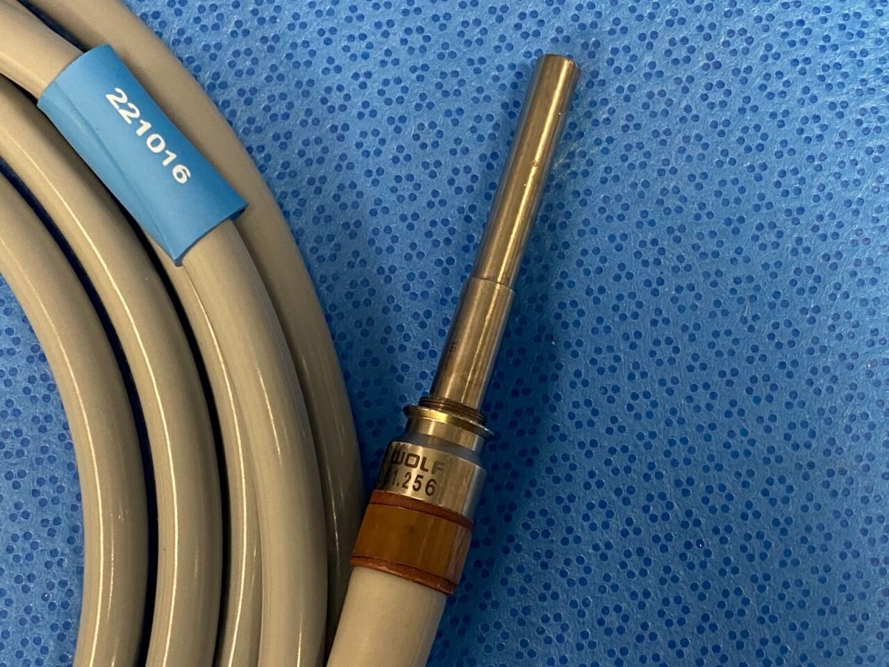 R. WOLF 8061.256 FiberOptic Light Cable w/ 8095.05 Adapter — photo 3