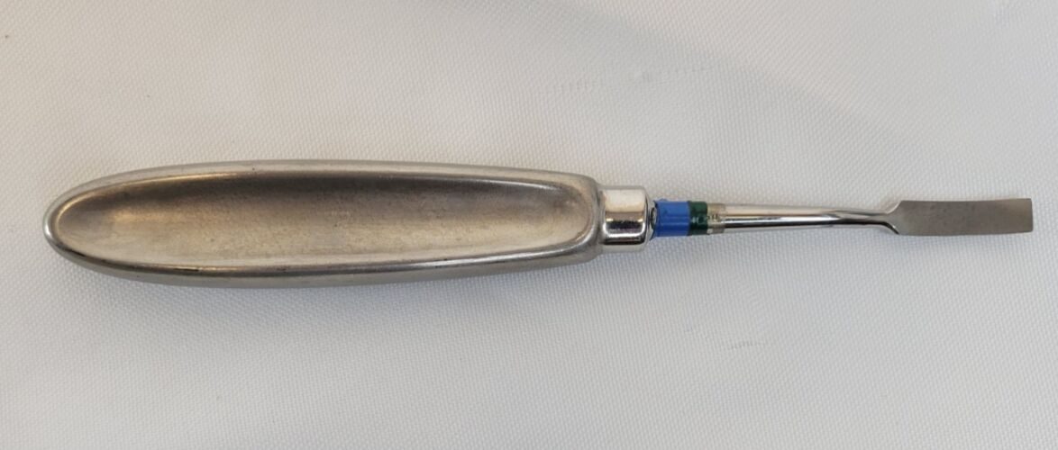 KARL STORZ N1124 Lempert Elevator, 7.0mm Curved Tip, 7-1/4" — photo 1