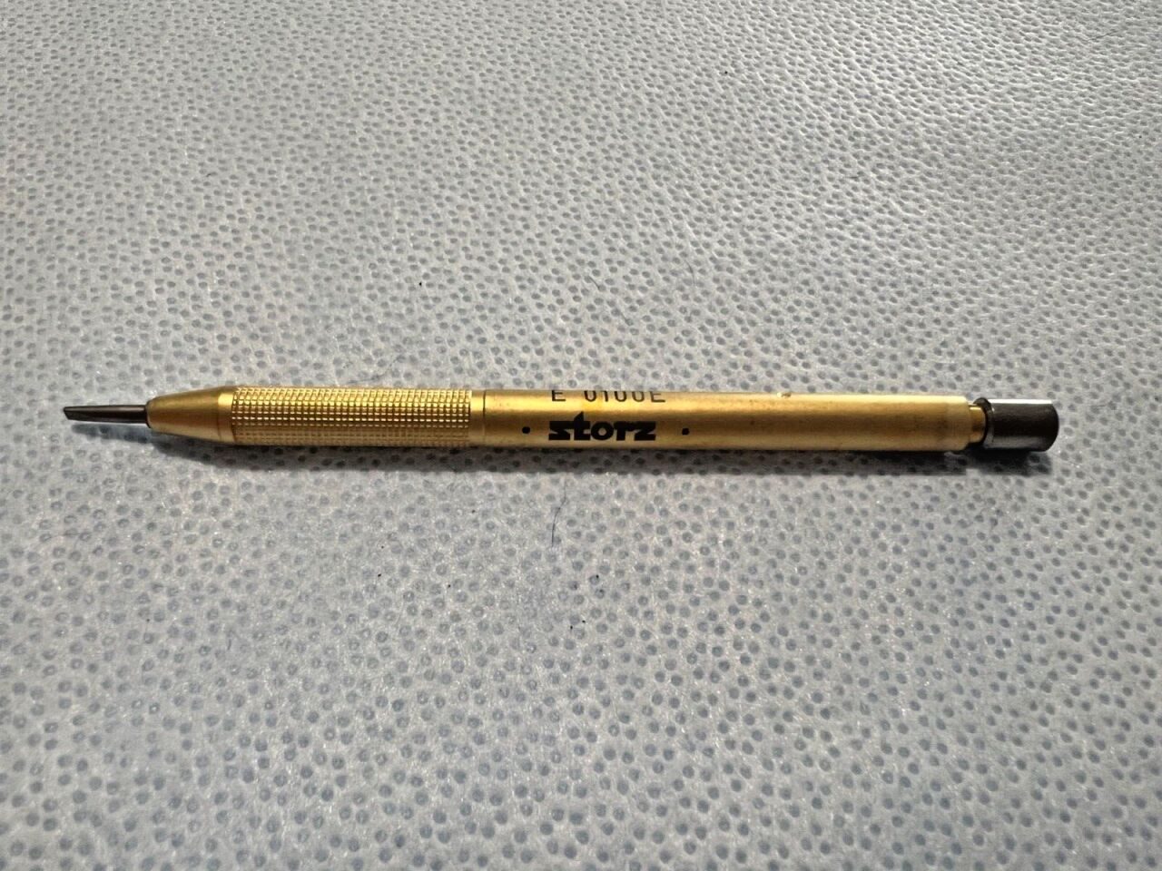KARL STORZ E0100E Single Edge Diamond Knife 45deg X 1mm X 0.2mm Blade 4.5" Length