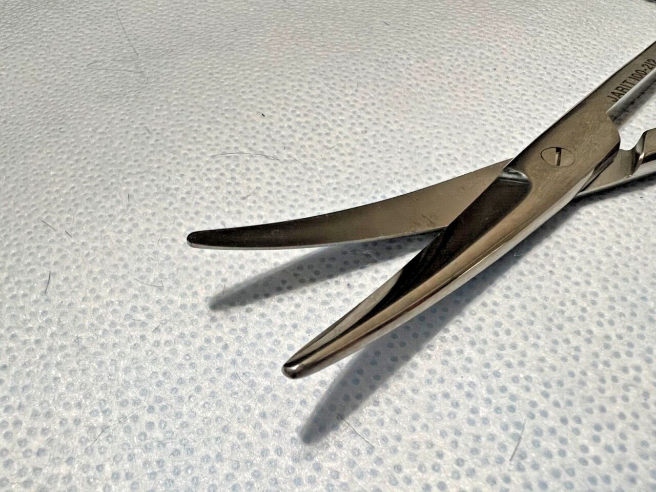 JARIT 100-212 Curved Mayo Scissor Beveled Blade 3.7mm Tip x 6-3/4" — photo 2