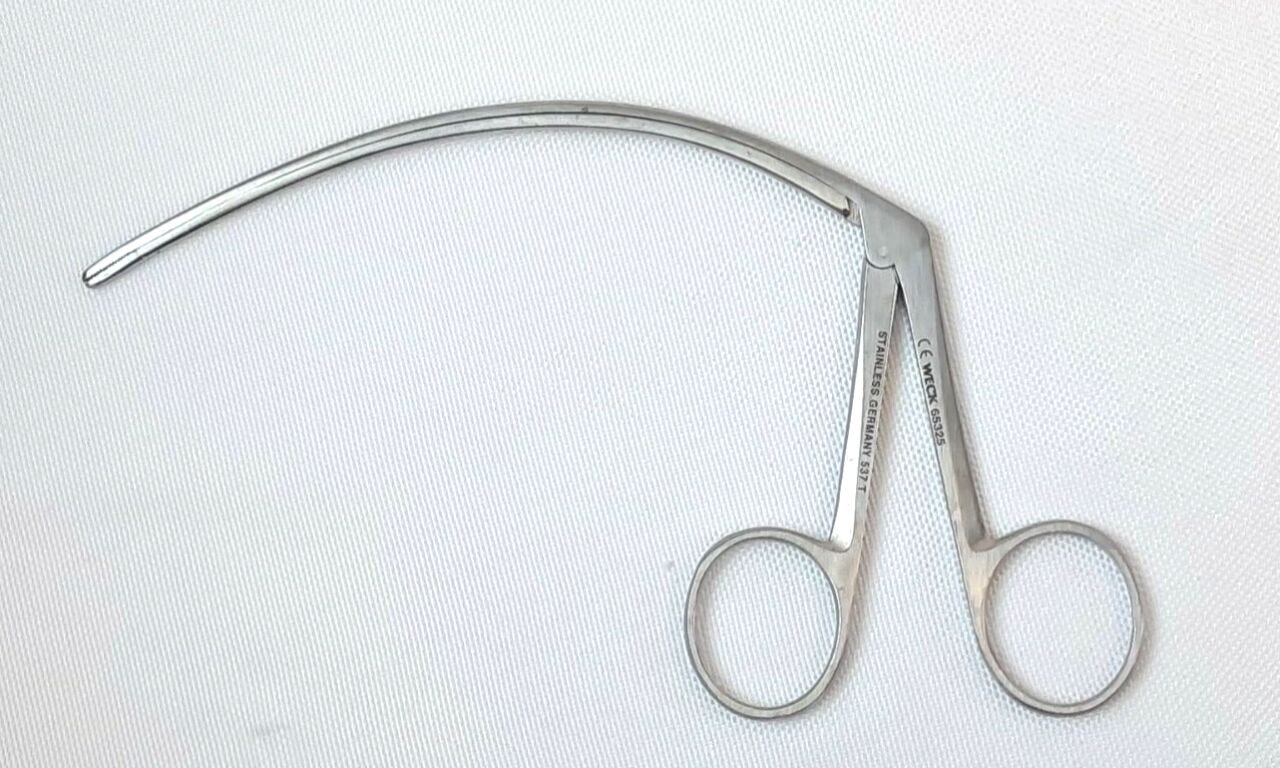WECK 65325 Carroll Tendon Retriever Forceps Serrated Curved 5-3/4"