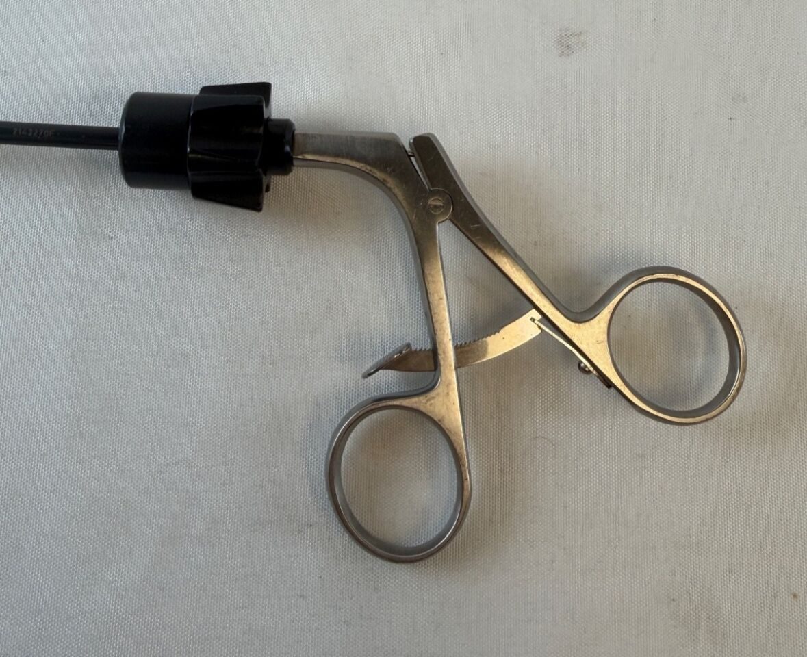 JARIT 625-108 Roto-Lok Dual-Cup Laparoscopic Grasper w/ Ratchet 5mm x 34cm — photo 3