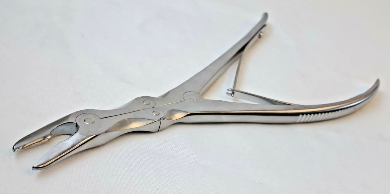 AESCULAP FO527R Leksell Duckbill Rongeur, ANG, 3 X16mm — photo 1