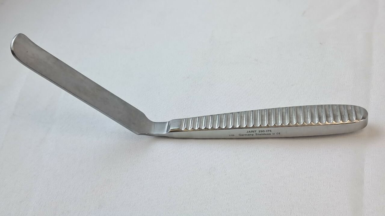JARIT 290-175 Cloward Retractor Long Blade 18mm