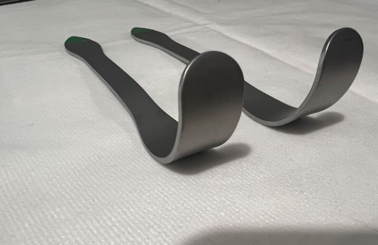 V. MUELLER SU3306 Set of 2 Orthopedic Size 6 Deaver Retractors 6-1/2" Length — photo 2