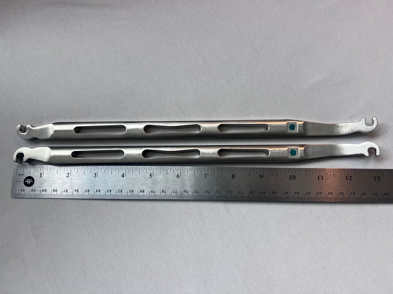 SYNTHES DS 2773050 Left & Right In-Situ Rod Benders — photo 2