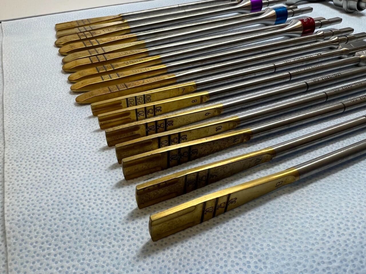 SYNTHES Various Reamers/Spreaders w/ 2 Acromed 202950 T-Handles — photo 5